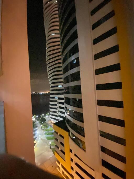 Apartamento Bellini Luxury - Puerto Santa Ana Guayaquil Exterior foto